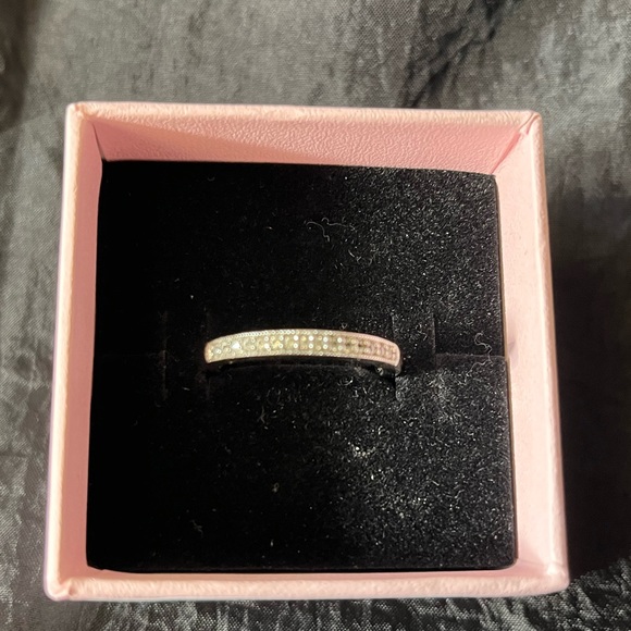 Princess cut Lab created White Sapphire set in Sterling Silver - Picture 6 of 10